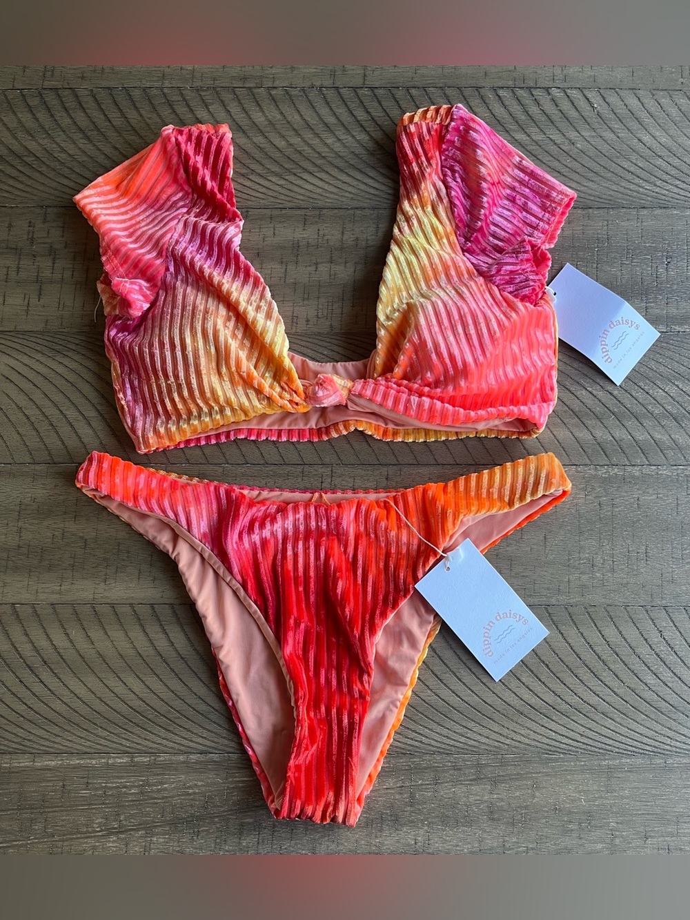 NWT Dippin' Daisy's Textured Velvet Tie-Dye Bikini Size Small Pink Orange Ombre